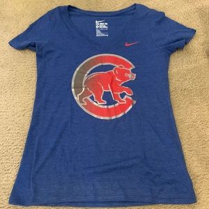 Nike Chicago Cubs shirt size M